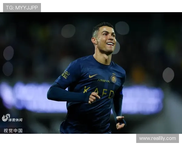 沙特联胜利登顶C罗双响胜四球